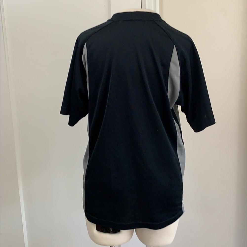 LAST CHANCE Nike black striped athletic T-shirt - Picture 3 of 6